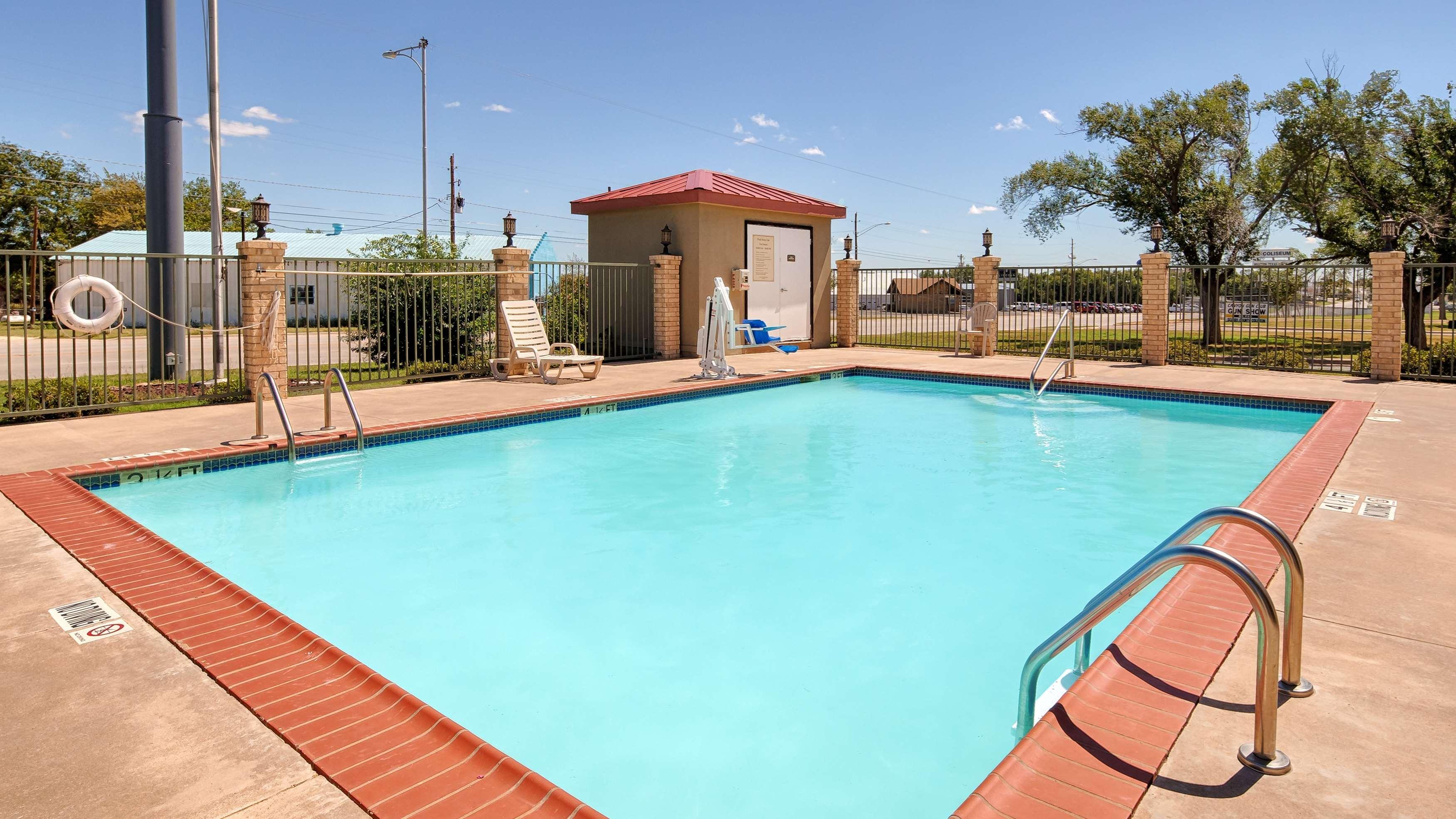 Best Western Snyder Inn Екстериор снимка
