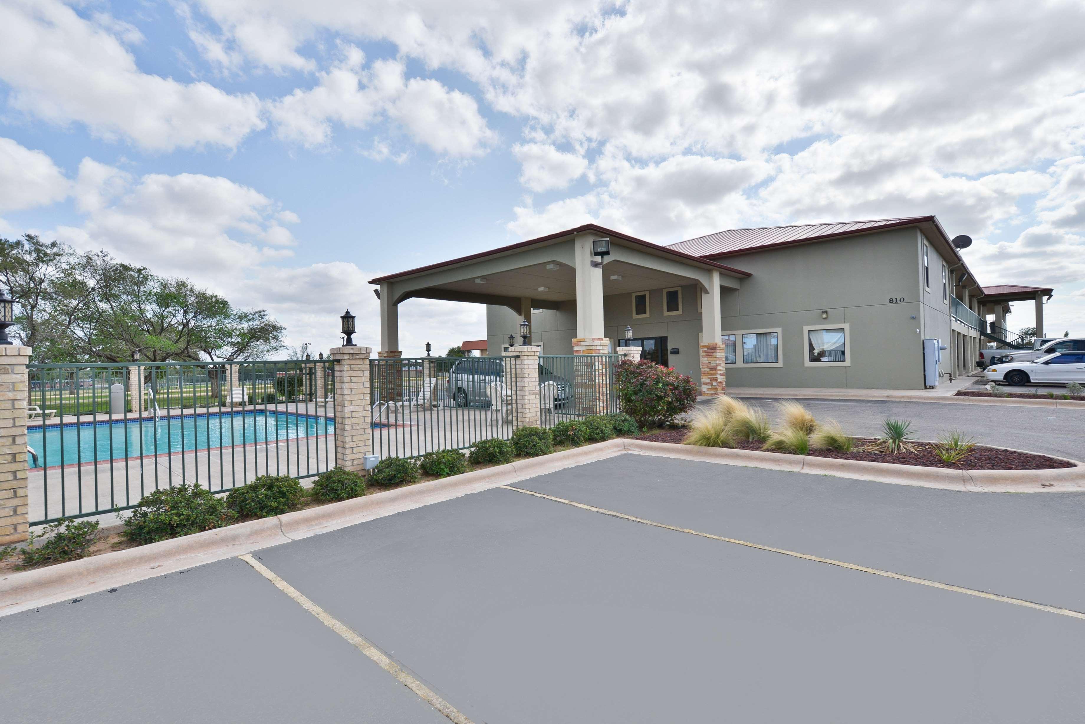 Best Western Snyder Inn Екстериор снимка